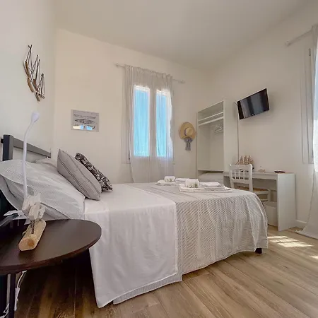 La Marina - In By Host Hero 3* 斯廷蒂诺
