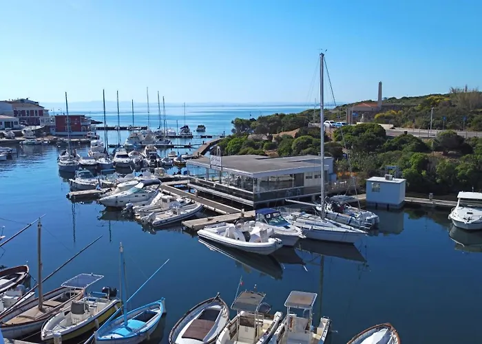 La Marina - In By Host Hero 3* Stintino