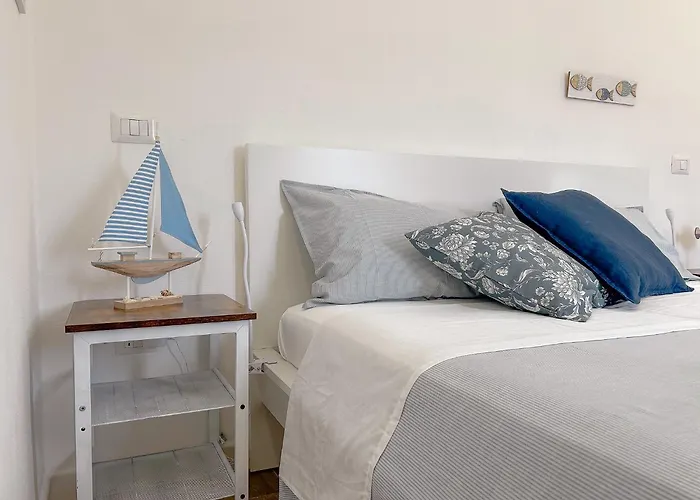 Гостевой дом La Marina - In By Host Hero 3*