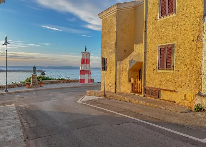 Vendégház La Marina - In By Host Hero 3*