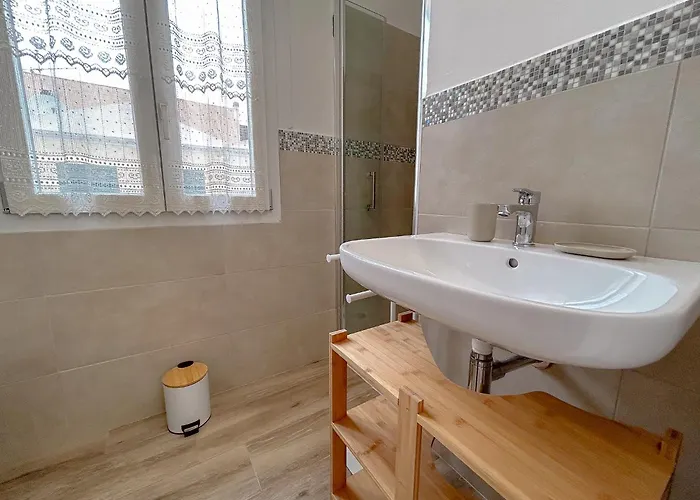 La Marina - In By Host Hero 3* Stintino