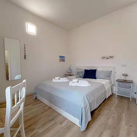 La Marina - In Guest house