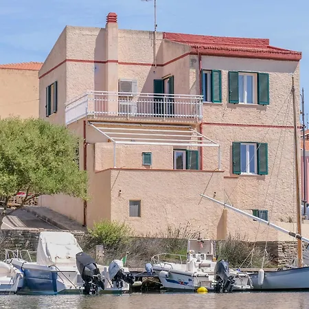 La Marina - In *