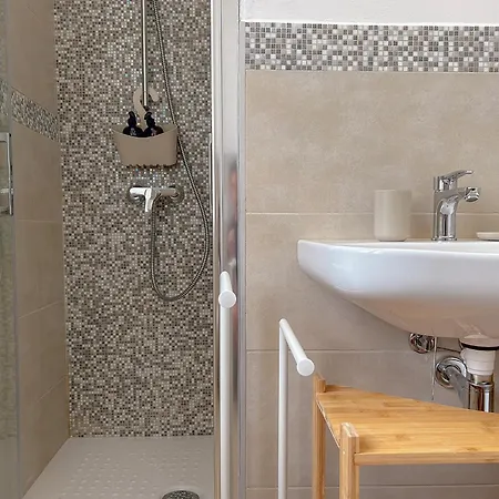 La Marina - In Guest house