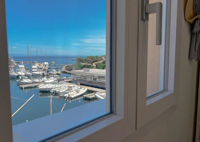 Pensión La Marina - In By Host Hero